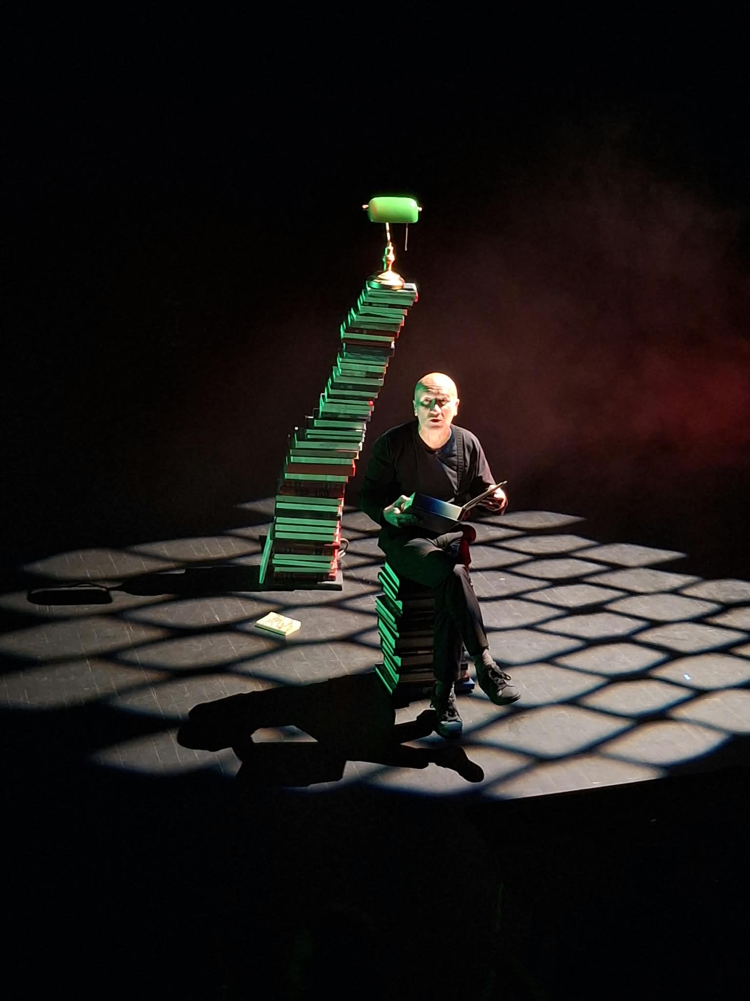 1ère du spectacle « Des LlRES – Petits arrangements avec la lecture » ce vendredi 25 septembre  à 21h15 à La Canopée à RUFFEC (16) pour le lancement du festival « Au fil du Conte »